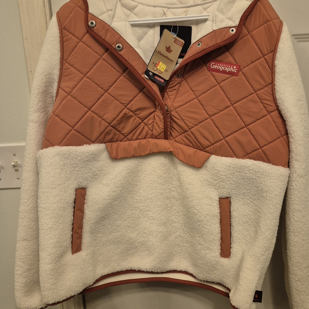 Geographic Women's Quilted Tan and Cream Jacket
